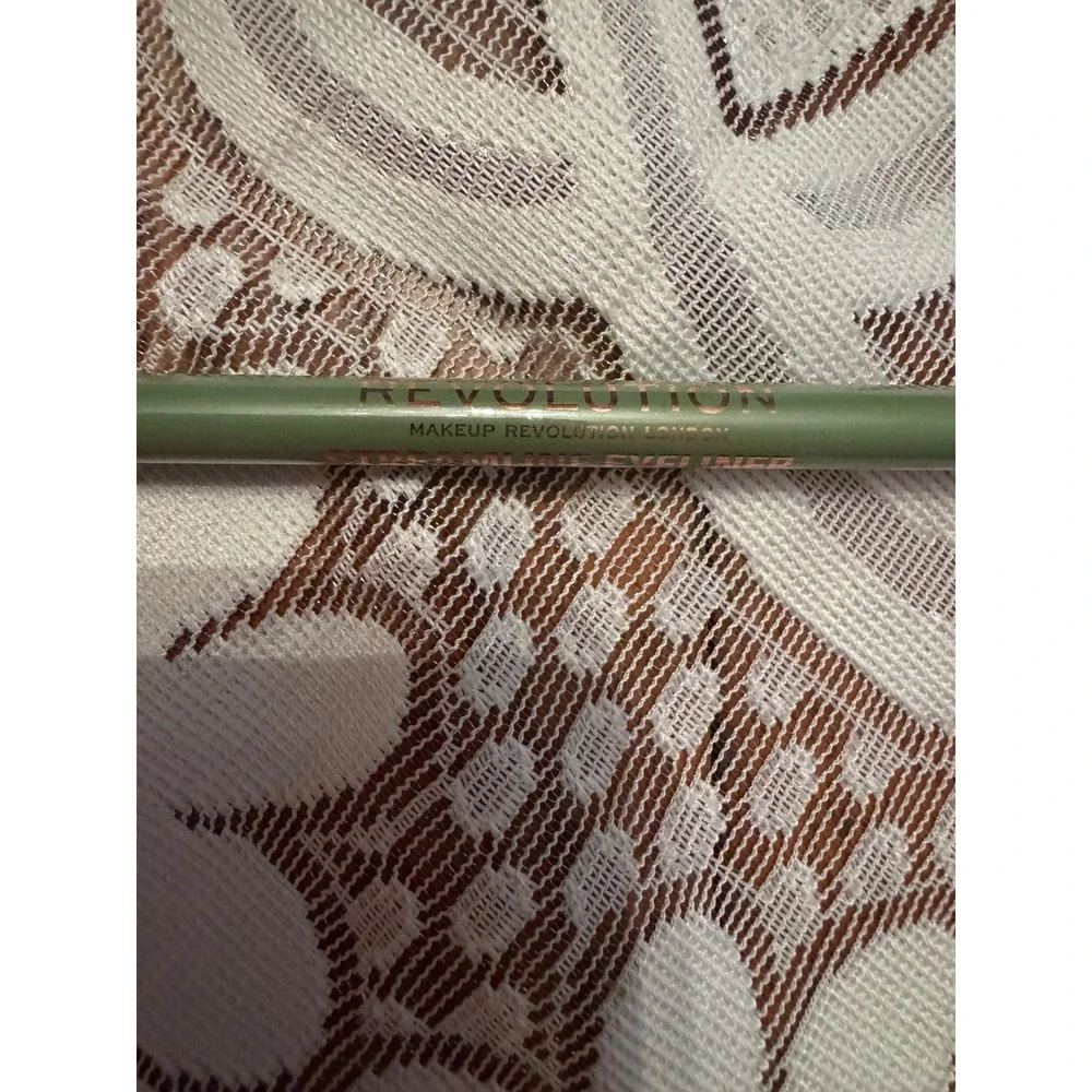 Makeup Revolution London Streamline Eyeliner Green with Smudger 1.2g